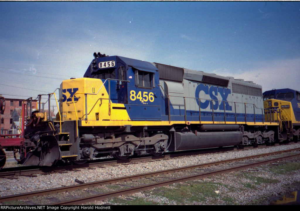 CSX 8456